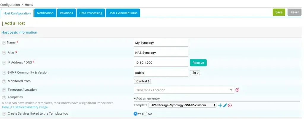 Formulaire Configuration > Hosts > Add a Host de Centreon pour un NAS Synology : adresse IP, communauté SNMP public en version 2c et modèle HW-Storage-Synology-SNMP-custom