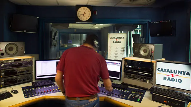 Comment migrer en toute transparence vers une supervision informatique “future-ready”, dans un environnement audiovisuel complexe
